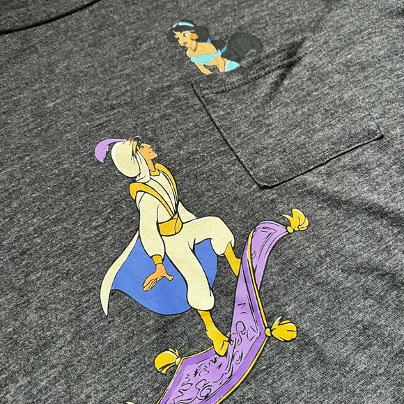 Disney Princess Aladdin T-Shirt Pocket Short Sleeve Womens Large - Picture 2 of 3